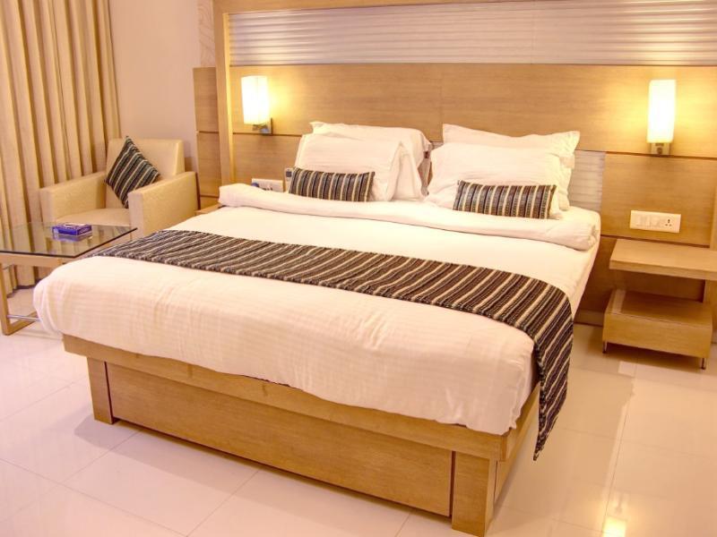 Hotel Galaxy Мумбай Екстериор снимка
