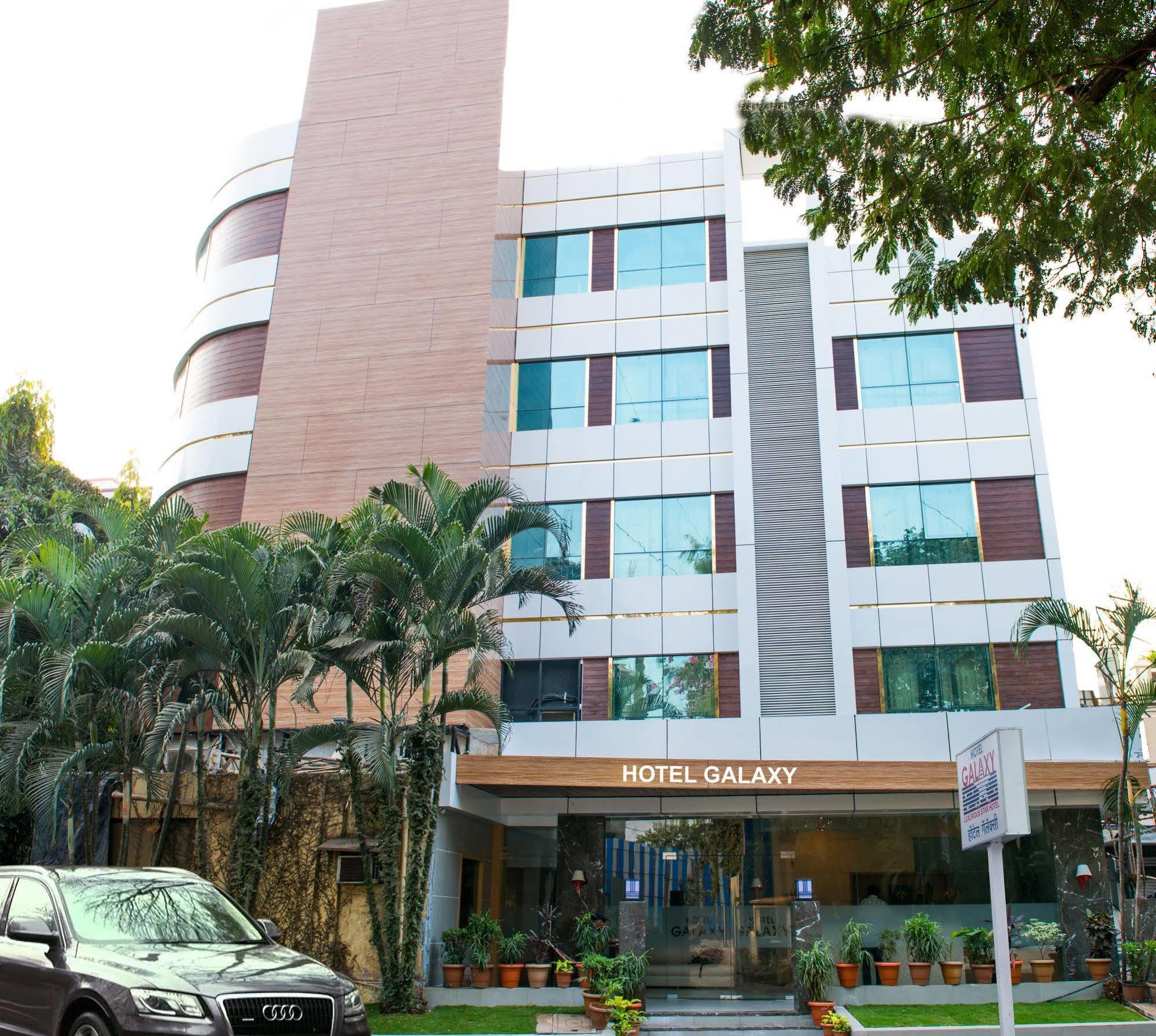 Hotel Galaxy Мумбай Екстериор снимка